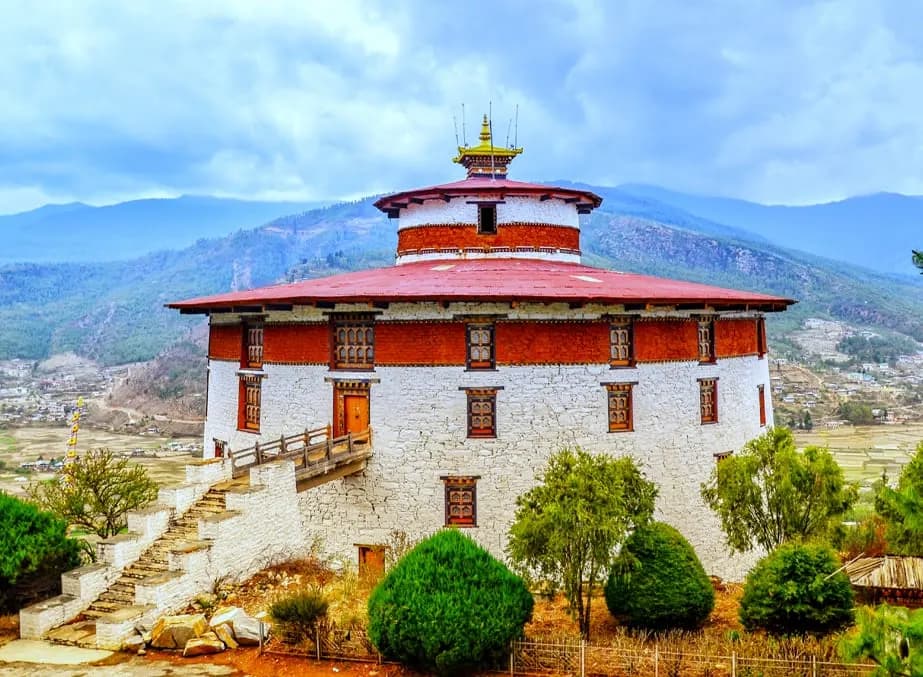 Bhutan 7 Days 6 Nights : Drive-In & Drive-Out Tour hero image
