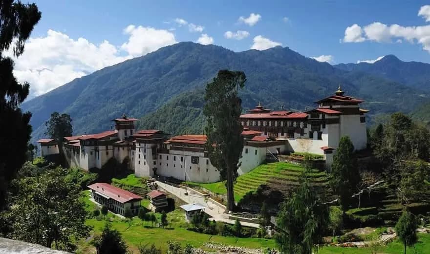 Bhutan 8 Days 7 Nights : Drive-In & Drive-Out Tour hero image